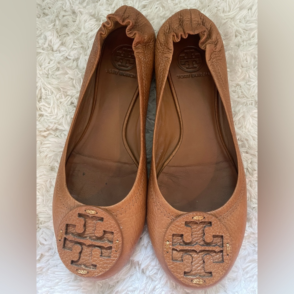 Tory Burch Reva Cognac Leather Ballet Flats
Size 8.5